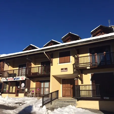 3 Pieces - 8 Pers - 100m Des Pistes - Animaux & Parking Inclus - Fr-1-445-110 * Montgenevre